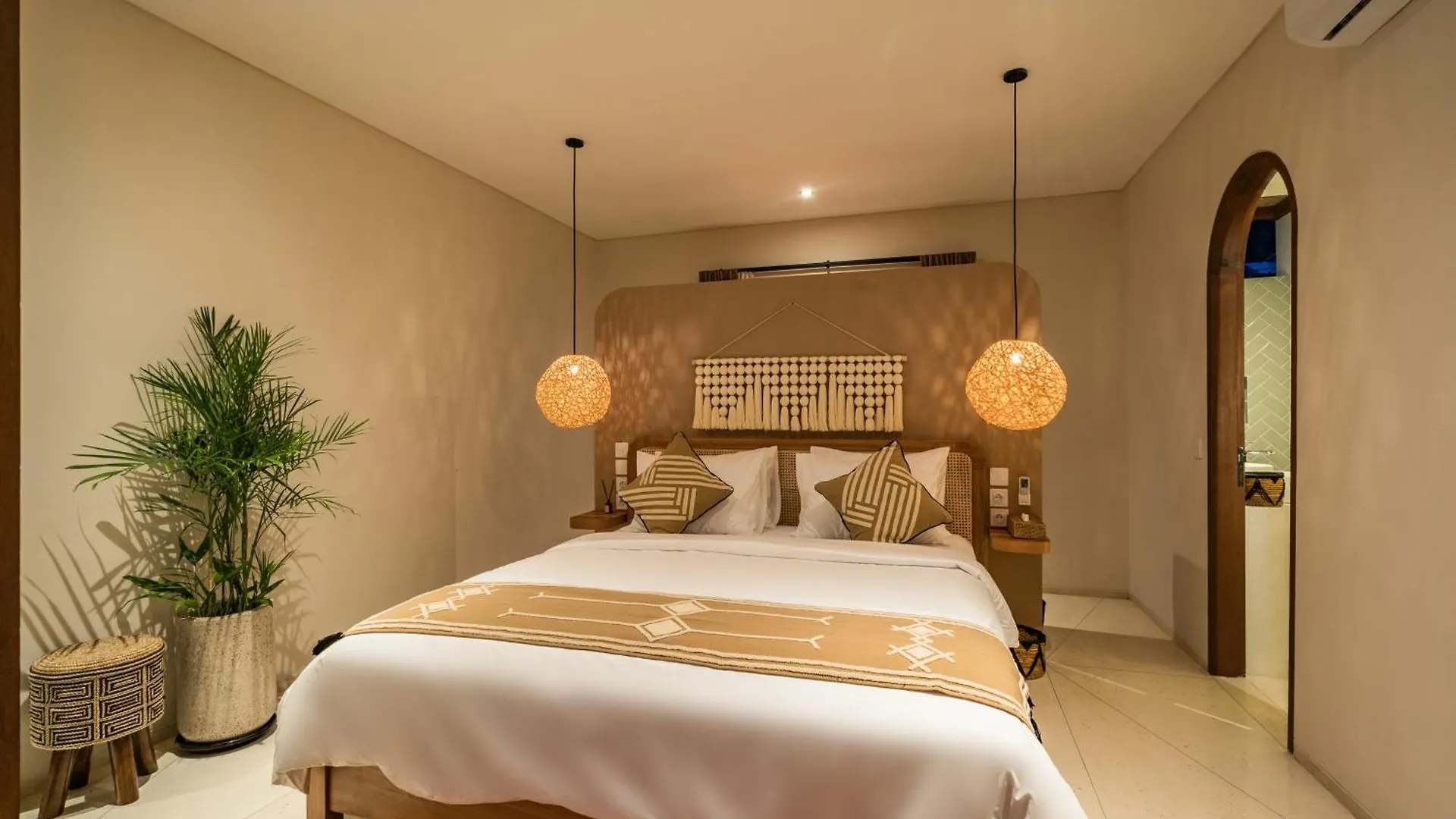 Villa Mansica By Balisuperhost Uluwatu Indonesien