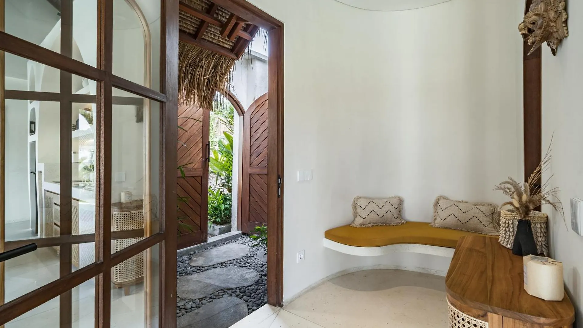 Villa Mansica By Balisuperhost Uluwatu 0*,  Indonesien
